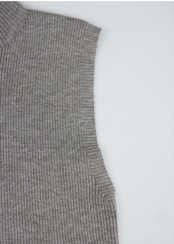 Lavina Sleeveless-Boat Neck Knit Setup