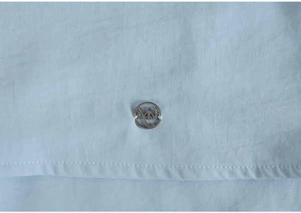 閃亮緊身胸衣襯衫