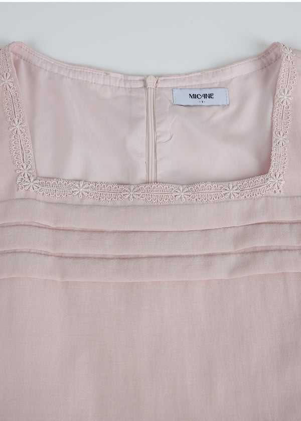 Valeria Pintuck Blouse